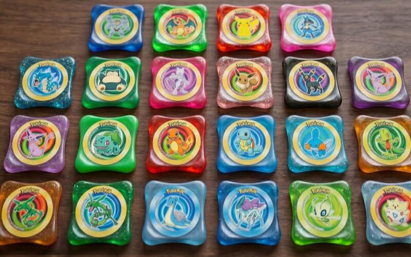 multiples-tazos-pokemon-cuadrados-waps